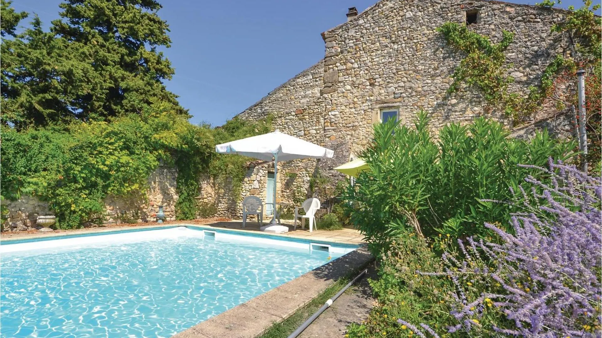 Holiday home Cozy Home In Valreas With Wifi France